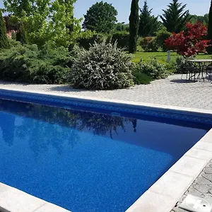 studio-pour-un-couple-dans-propriete-avec-piscine.midi-pyreneeshotels.com/